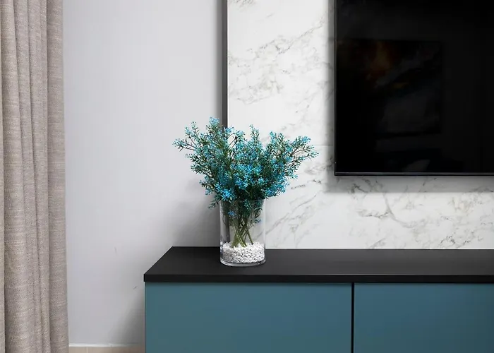 Modern & Stylish Close To Tigne Point - Close To Saint Julians & Valletta Ferry *