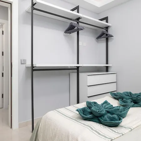 Modern & Stylish Close To Tigne Point - Close To Saint Julians & Valletta Ferry