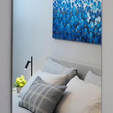 Modern & Stylish Close To Tigne Point - Close To Saint Julians & Valletta Ferry アパート スリーマ