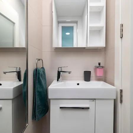 Modern & Stylish Close To Tigne Point - Close To Saint Julians & Valletta Ferry Sliema