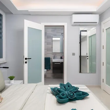 Modern & Stylish Close To Tigne Point - Close To Saint Julians & Valletta Ferry Apartment *