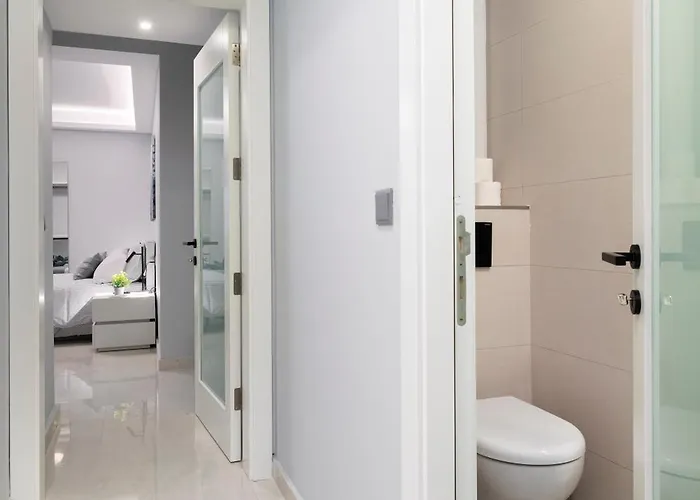 Modern & Stylish Close To Tigne Point - Close To Saint Julians & Valletta Ferry Sliema